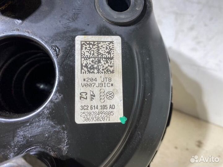 Усилитель тормозов вакуумный Volkswagen Passat