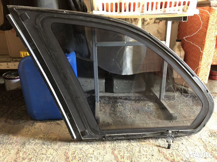 Стекло кузовное BMW X5 E53