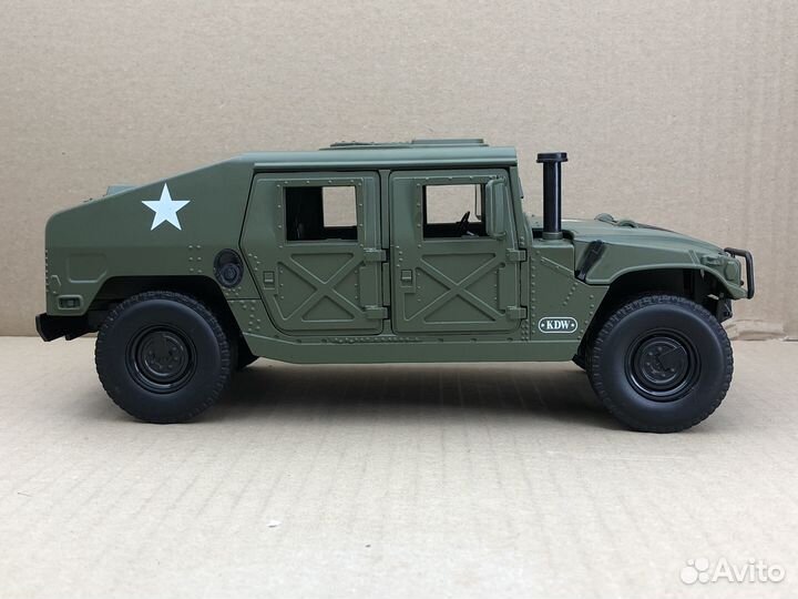 Hummer H1 модель 1:18