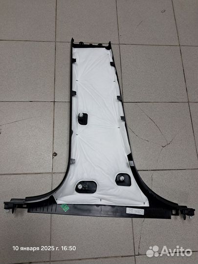Накладка центральной стойки правая exeed VX