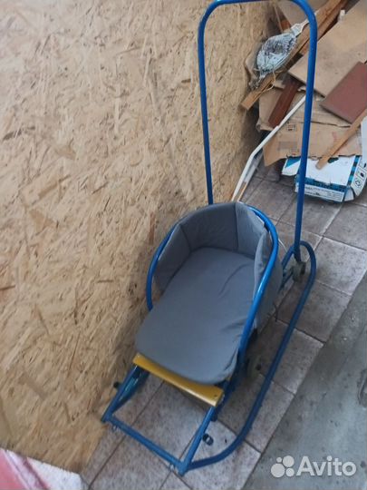 Детские санки на колесах