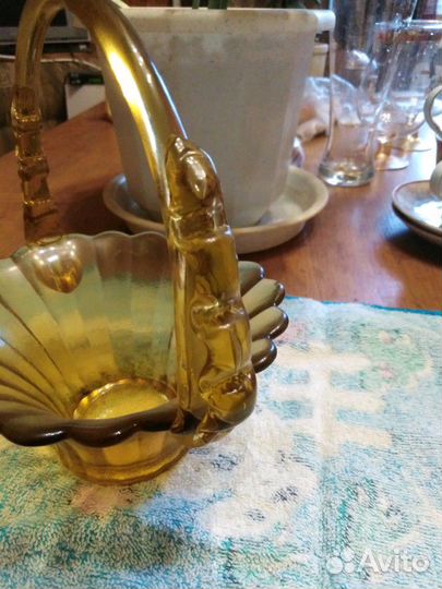 Винтажная конфетница