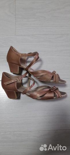 Туфли для бальных танцев