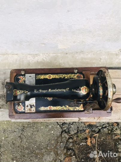 Швейная машина Singer