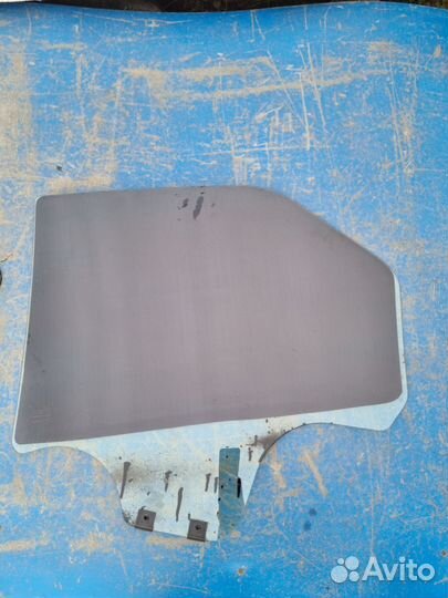 Стекло задней правой двери Hyundai Solaris 1 седан