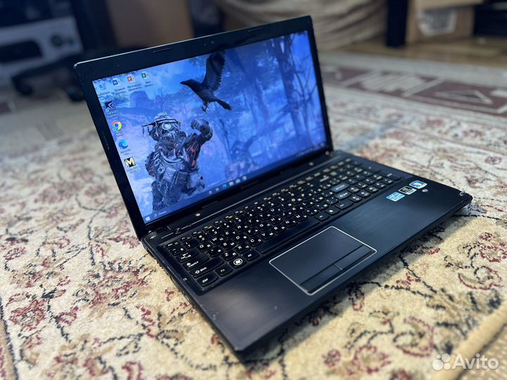 Игровой Ноутбук Lenovo core i3/8гб/GeForce 610m