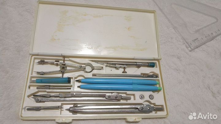 Чертёжные принадлежности