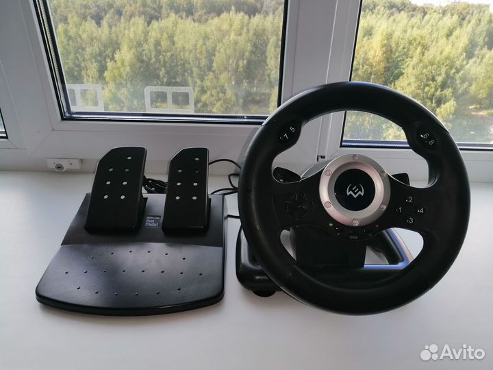 Игровой руль с педалями для пк