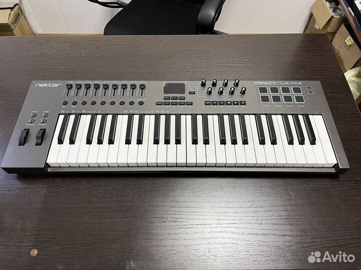 Nectar Impact LX49+ midi клавиатура