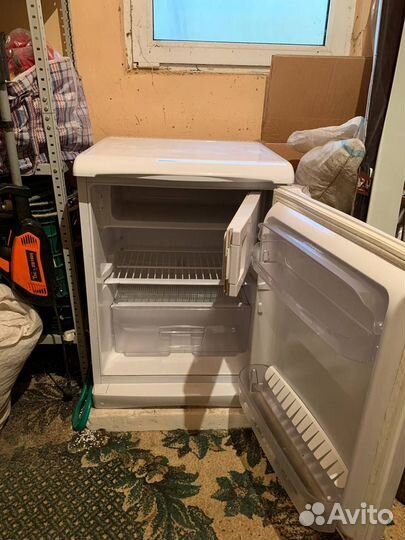 Мини холодильник Indesit TT85.001