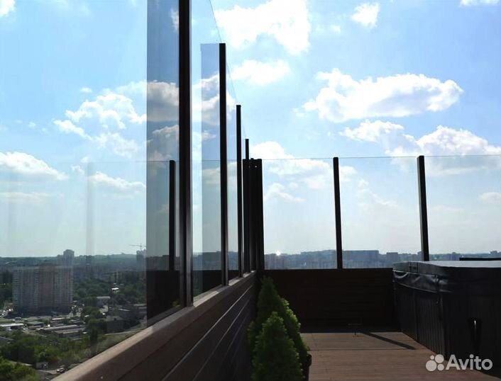 Стеклянные ограждения для лестницы