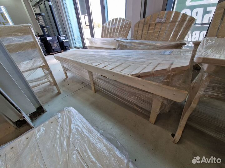 Лежак с подголовником