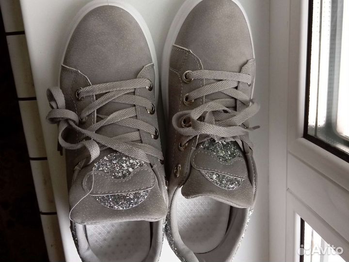 Кроссовки кеды женские