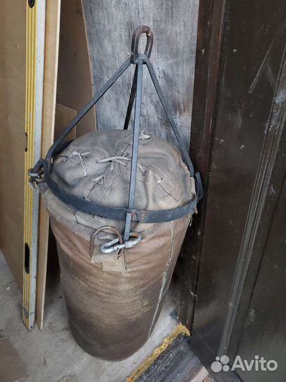 Шлем наколенники,боксерская груша