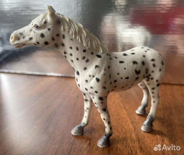 Коллекционная модель лошади Schleich D-73527
