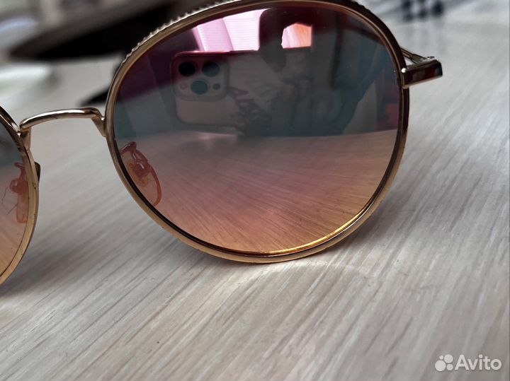 Солнцезащитные очки