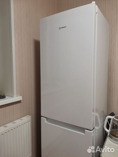 Холодильник новый