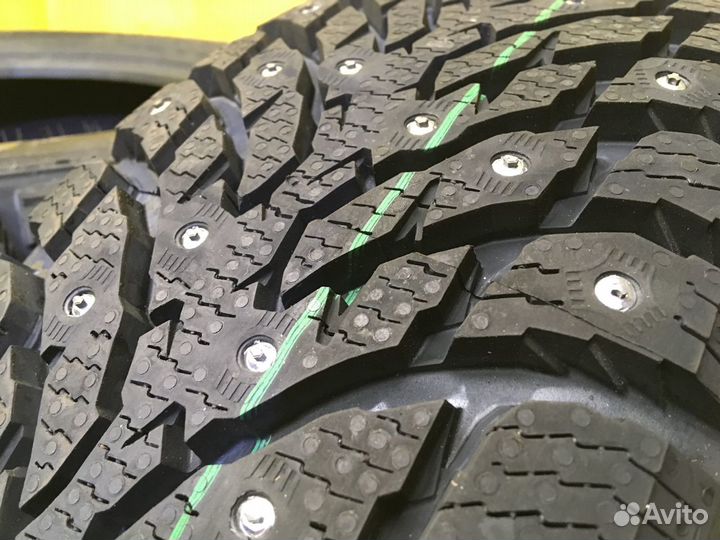 Nokian Tyres Hakkapeliitta 9 235/55 R19