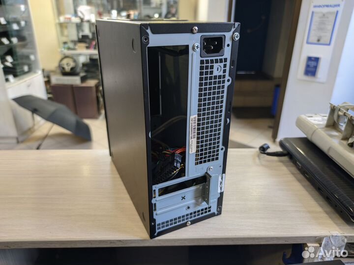 Корпус Minitower Inwin BM643 Mini-DTX 160 Вт