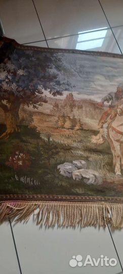 Старинный антикварный гобелен