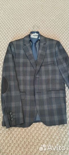 Костюм тройка для мальчика 140