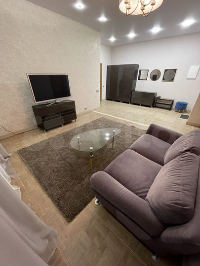 2-к. квартира, 62 м², 5/5 эт.