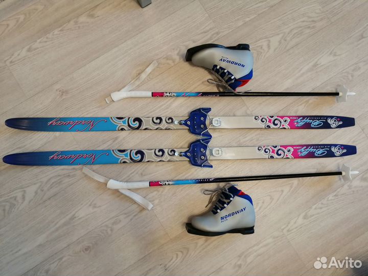 Комплект лыжи беговые детские + ботинки