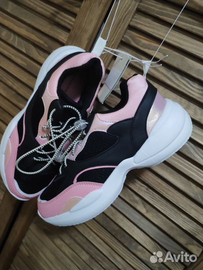 Кроссовки 36 размер