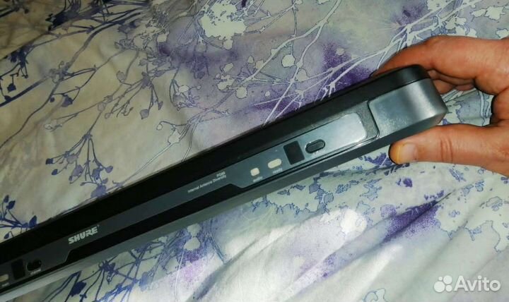 Радио микрофон shure PG 88 и База