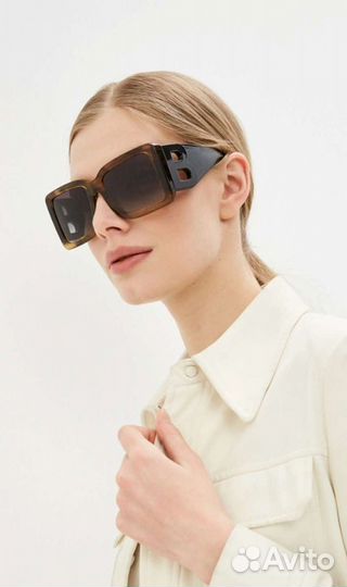 Солнцезащитные очки Burberry