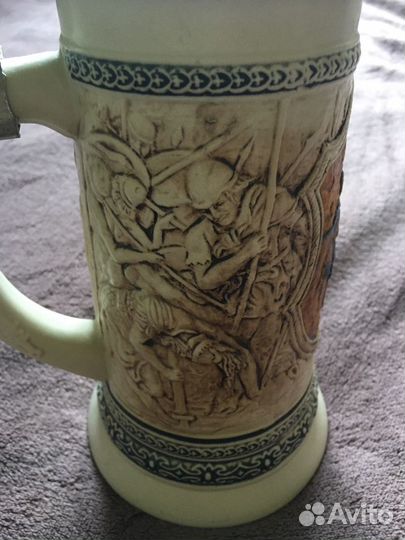 Пивная кружка с крышкой