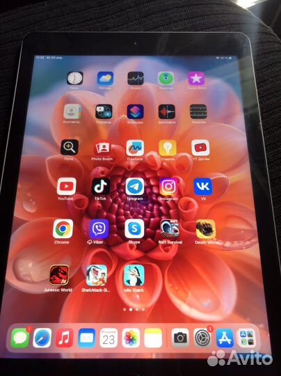 iPad 5 поколения, 32 GB, +куча игр и программ