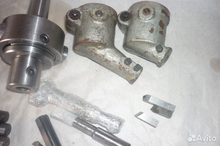 Расточной патрон с точной подачей 2450.704