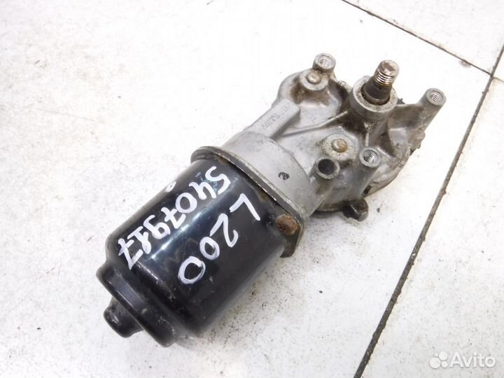 Моторчик стеклоочистителя передний