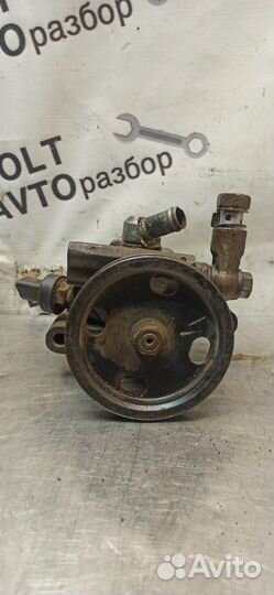 Насос гидроусилителя руля Toyota Carina ST190