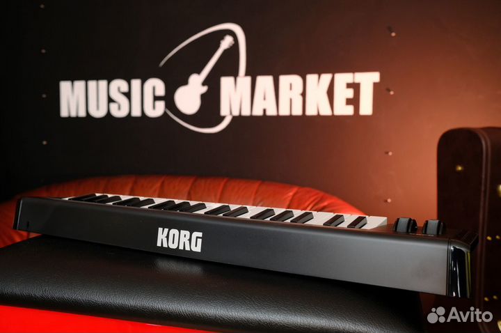 Миди клавиатура Korg + аксессуар