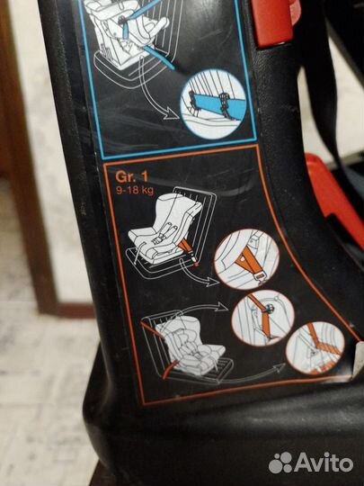 Детское автокресло Chicco 0-18 кг