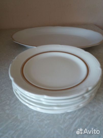 Набор тарелок