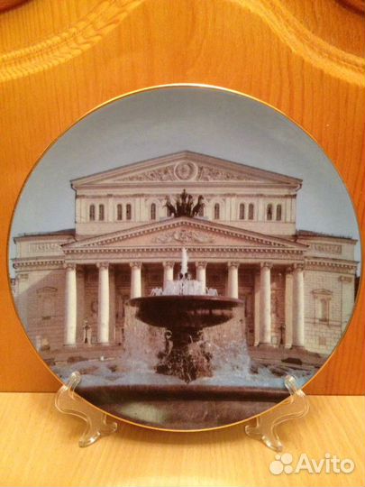 Коллекционные фарфоровые тарелки