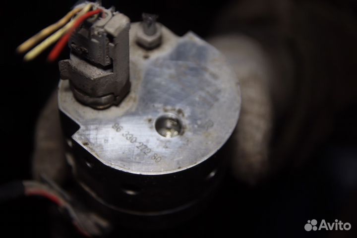 Насос курсовой ESP на Пежо 607