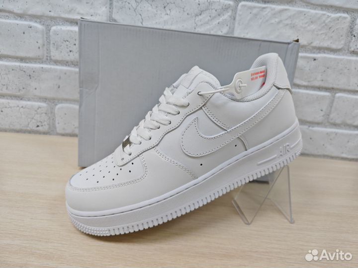 Кроссовки nike air force 1 белые