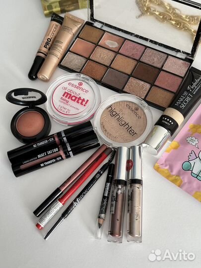 Набор косметики пакетом