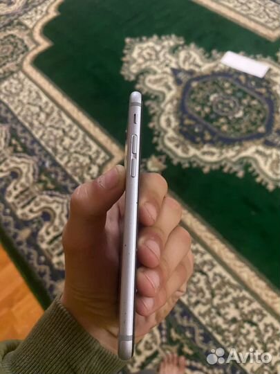 iPhone 6S, 32 ГБ