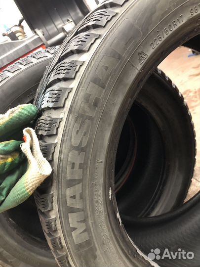 Marshal WinterCraft Ice WI31 225/50 R17
