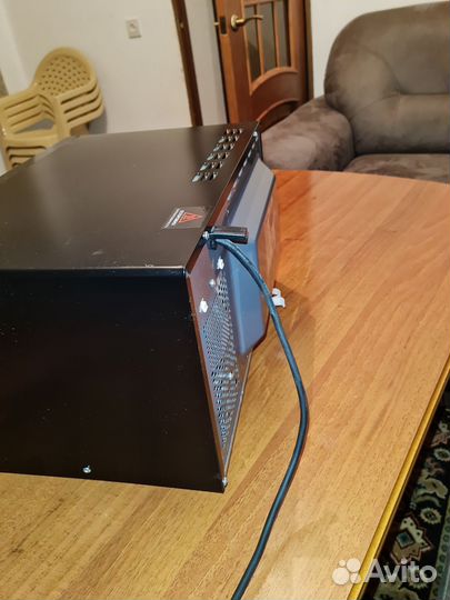 Микроволновка redmond