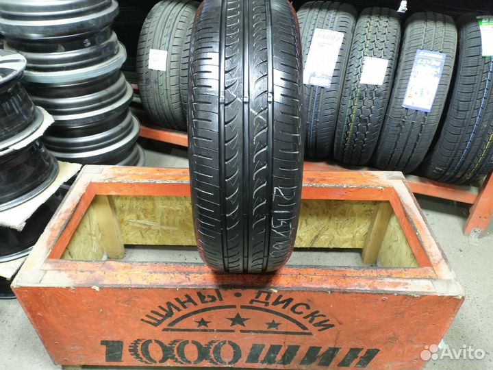 Yokohama BluEarth AE01 215/60 R16