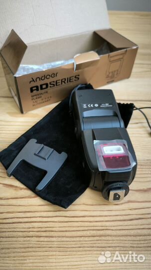 Накамерная вспышка Andoer AD-560II
