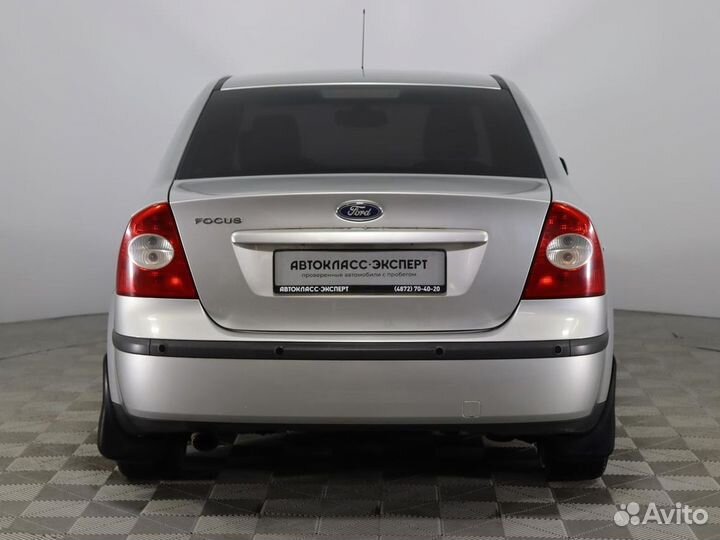 Ford Focus 2.0 МТ, 2005, 235 640 км