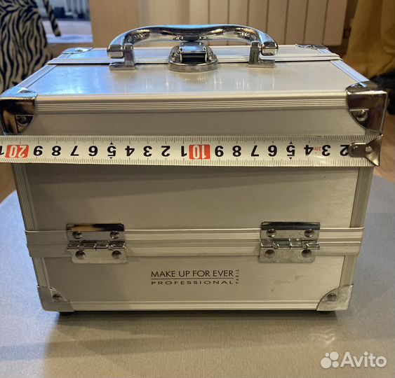Чемодан для косметики