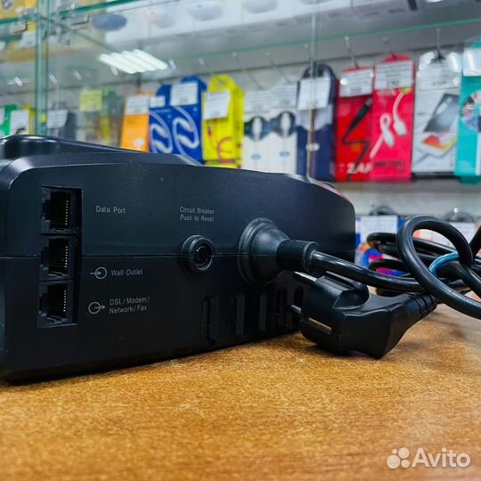 Бесперебойник APC Back-UPS ES 700